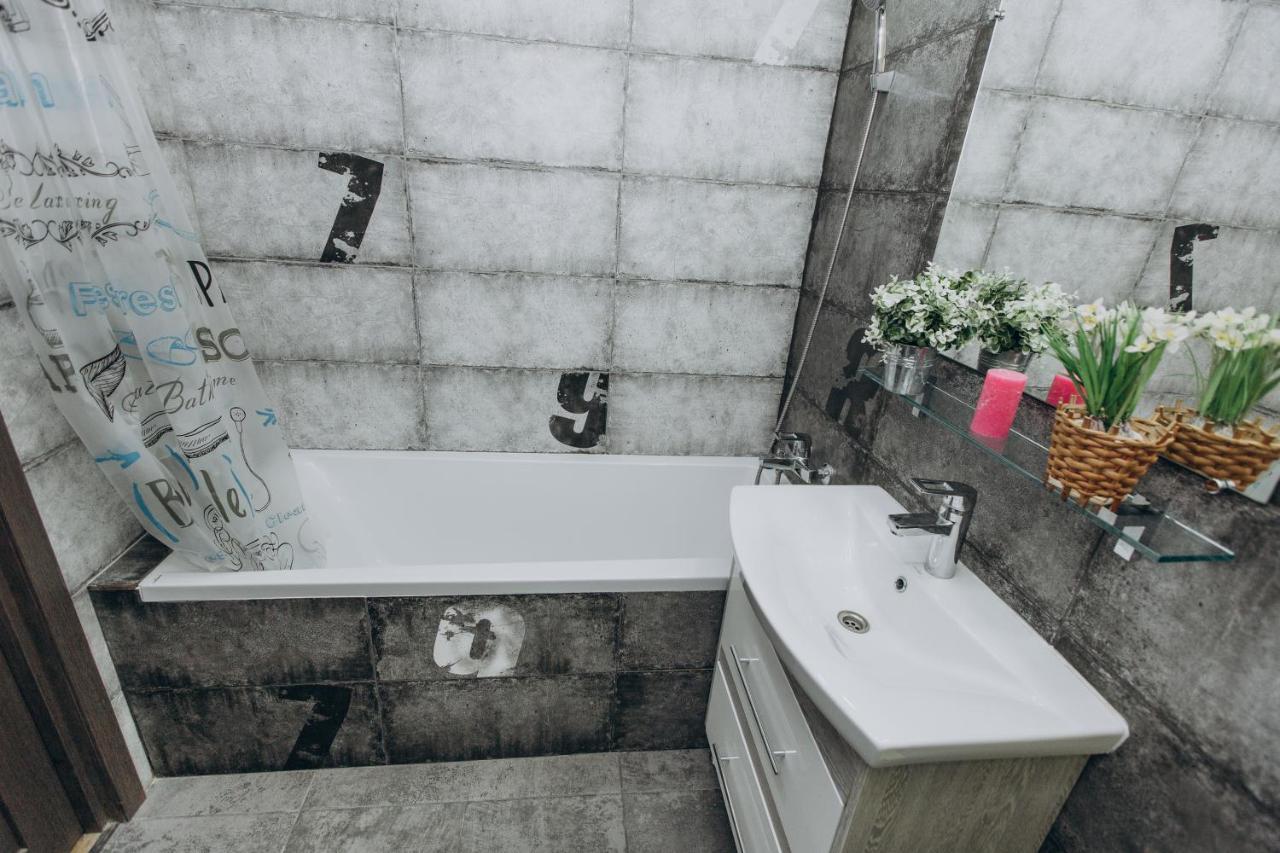 Luxury Apartments Neer Lavina Суми Екстер'єр фото