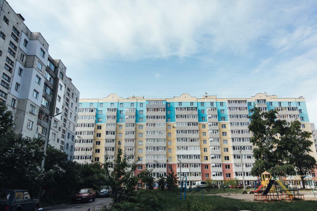 Luxury Apartments Neer Lavina Суми Екстер'єр фото