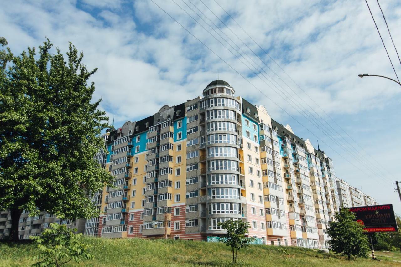 Luxury Apartments Neer Lavina Суми Екстер'єр фото
